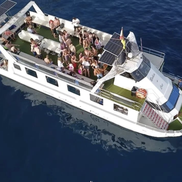 Flower Power Boat Party - Image 2